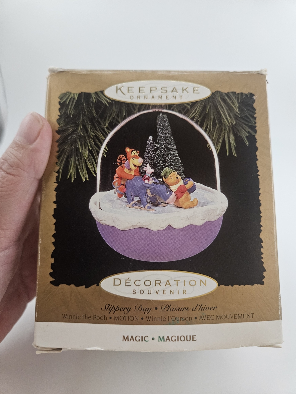 Hallmark Ornament, WINNIE the POOH PARADE, Music & Motion, 1994, QLX749-3